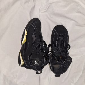 Jordan Kids Black and Gold Jordan Sneakers